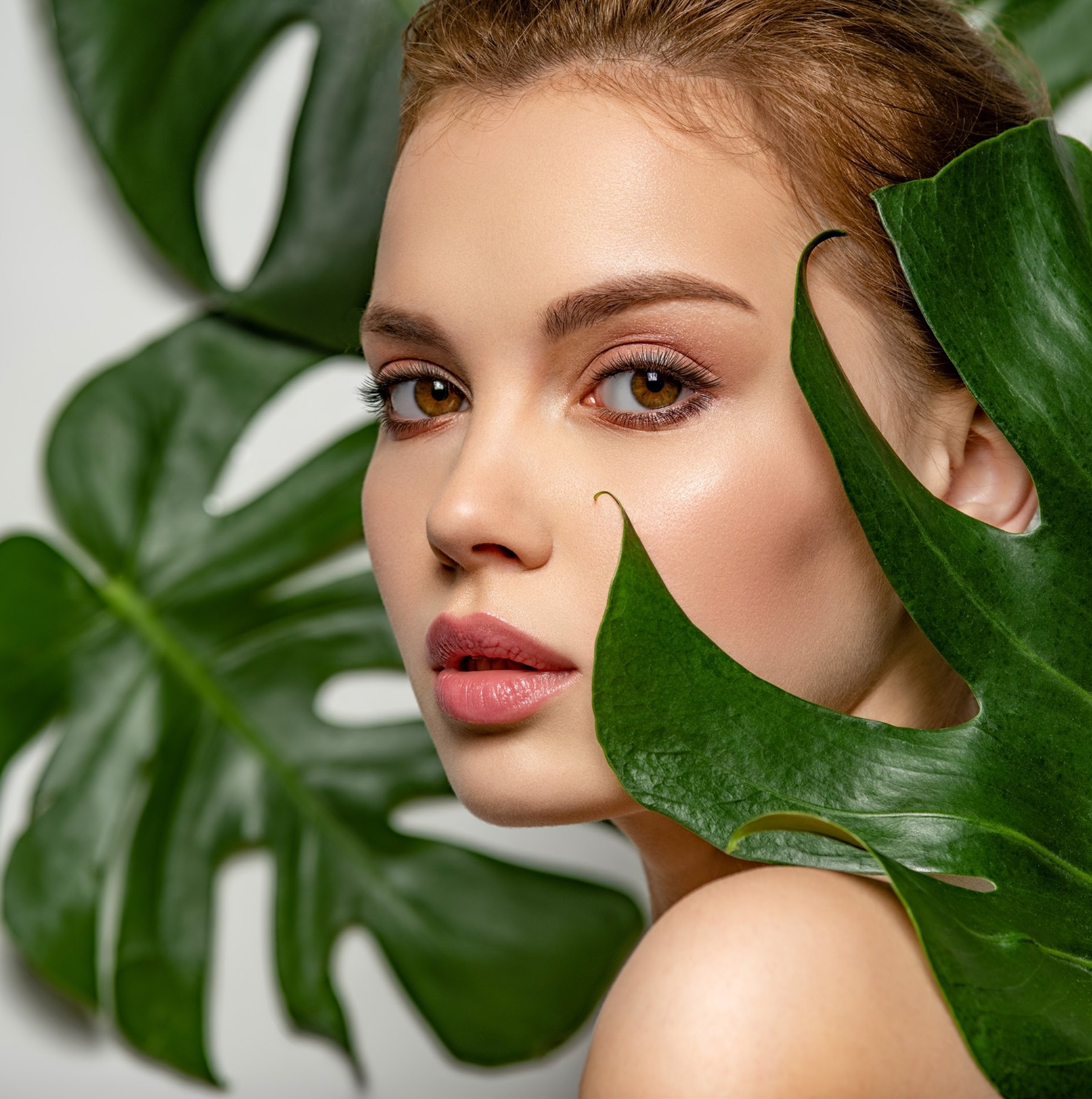 About Glamoura